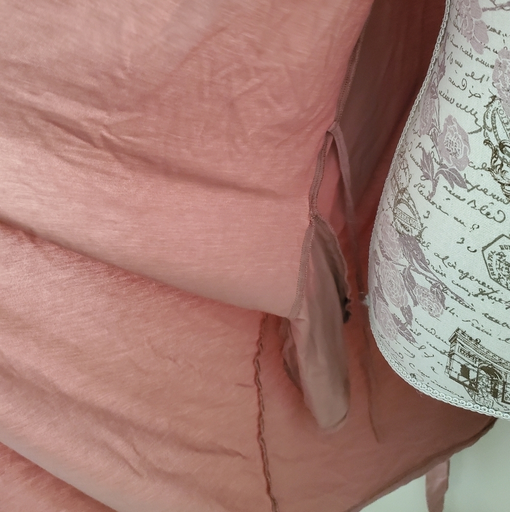💎$3 WITH BUNDLE💎 Mauve Women's Robe *FLAWS - Picture 11 of 15